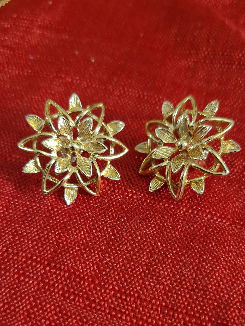 Goldtone Sarah Cov Earrings